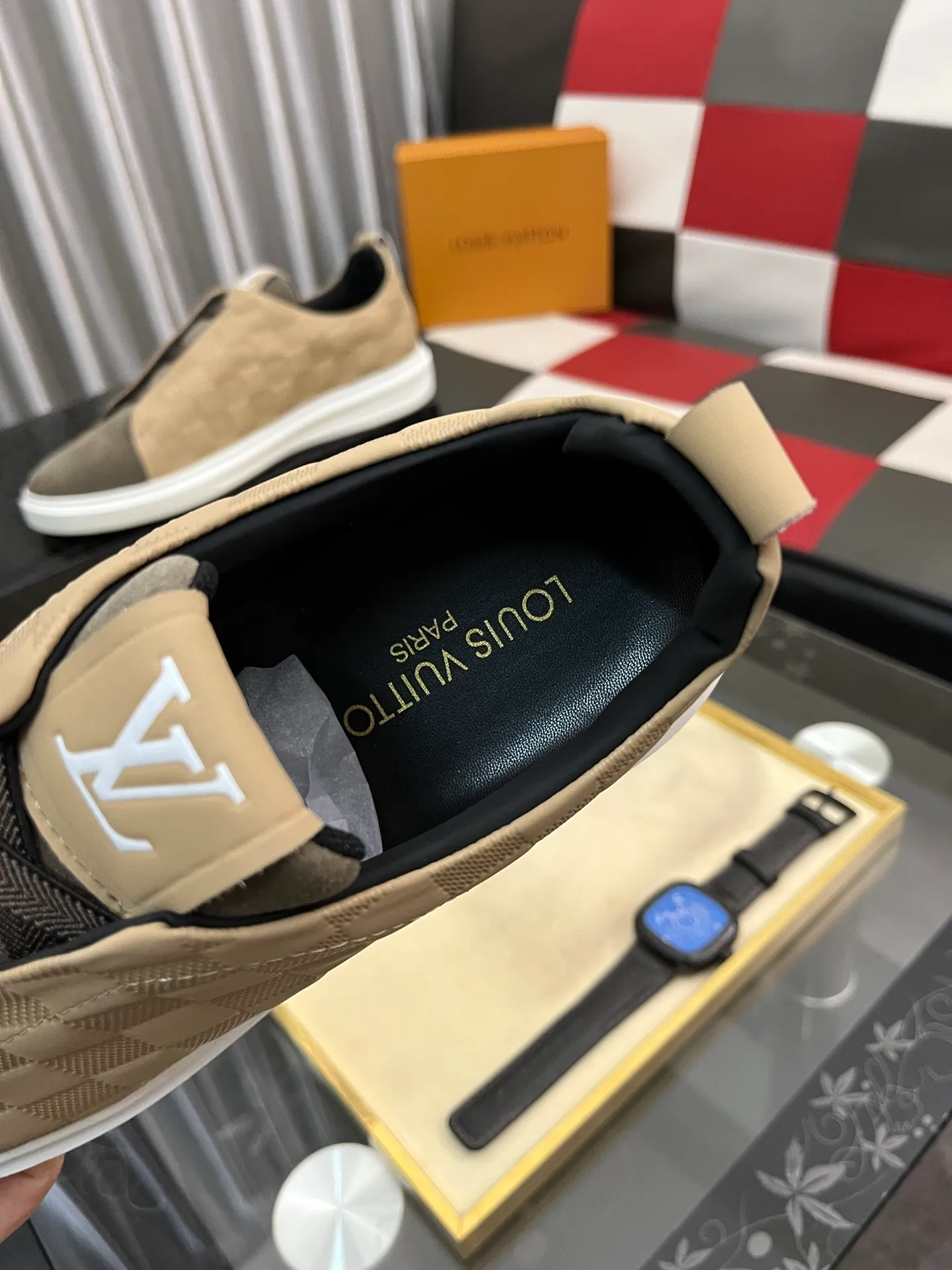 Men's shoes💰: 438⌚️⌚️"Loui* Vuitto*" LV's new Gaobang sports and casual shoes, imported first-layer cowhide ➕ imported sheepskin lining, high-end and comfortable, original outsole is light and wear-resistant! Purely handmade, details determine quality! Size 38-444️⃣Colors available